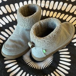 Sanuk Roll Top Fleece Lined Wild Dove Bootie